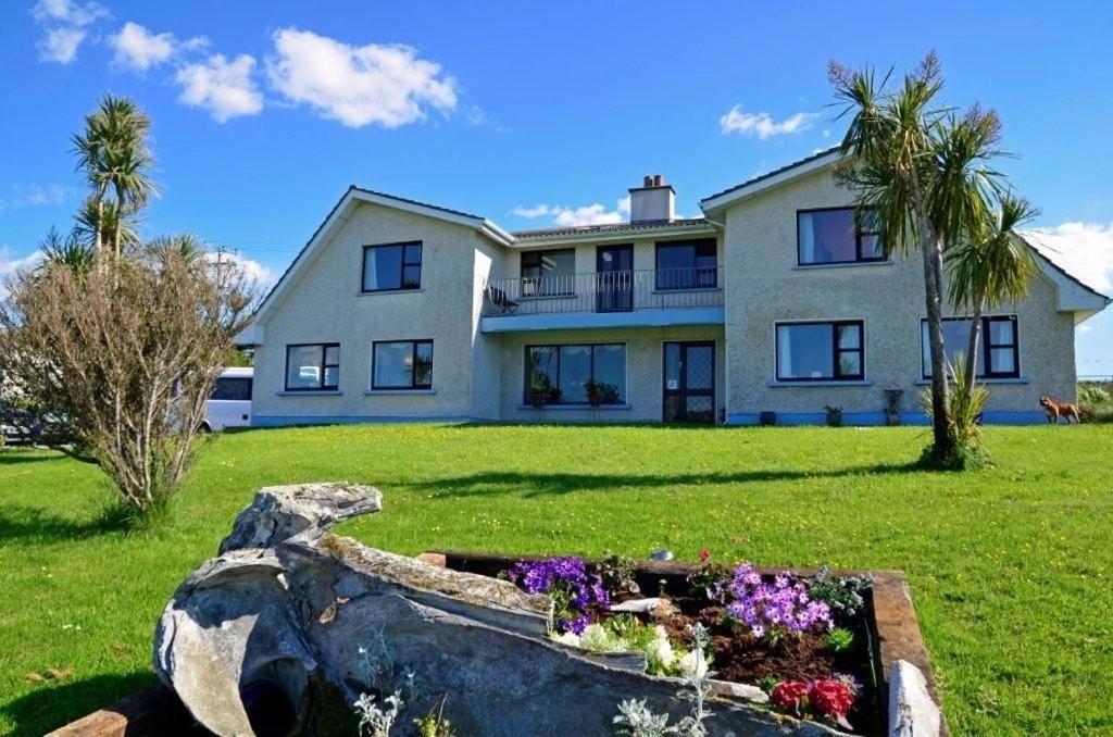 Decourcey'S Hazelbrook Farmhouse B&B Cleggan Exterior foto
